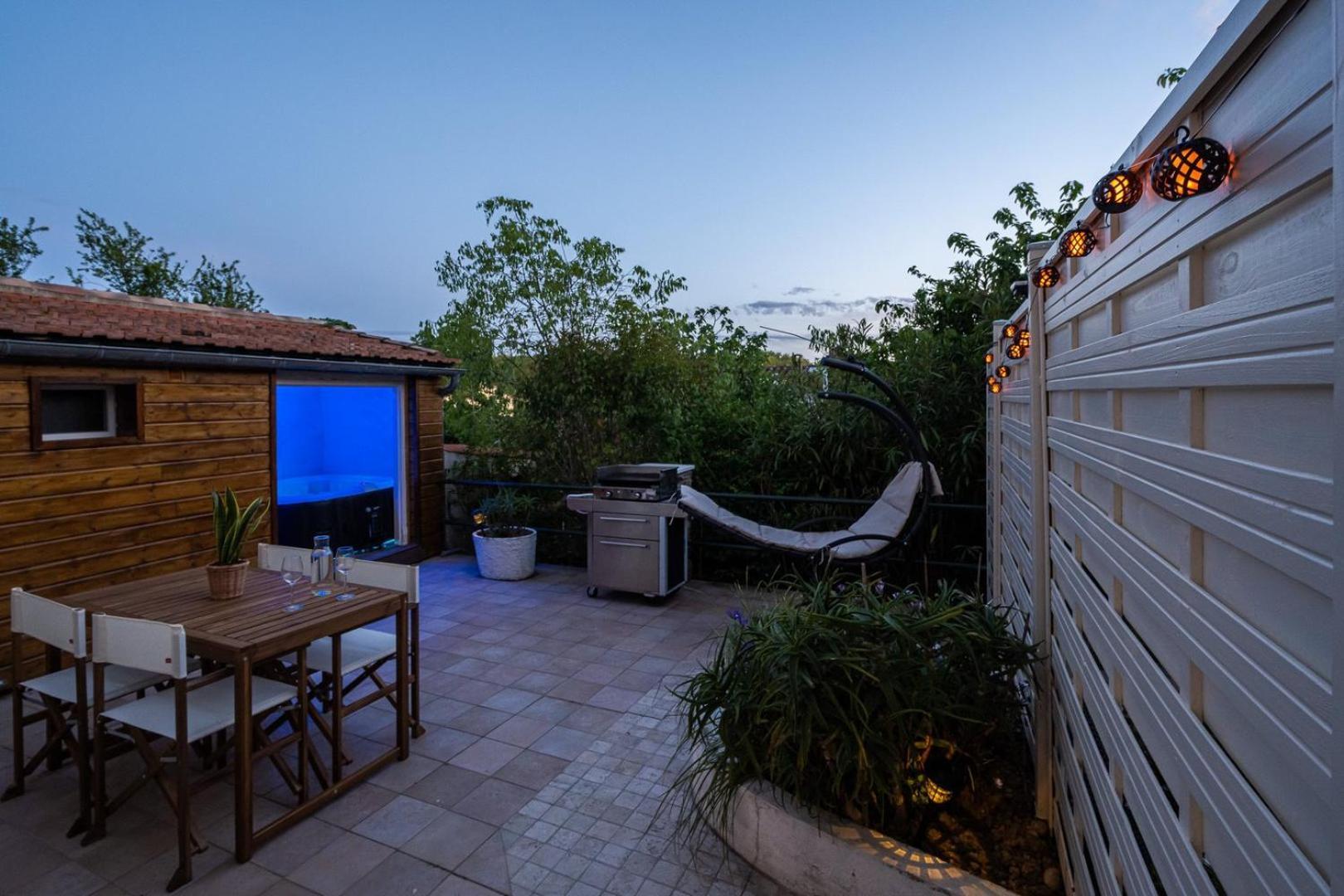شقة La Citadelle ~ Jacuzzi ~ Terrasse قرقشونه المظهر الخارجي الصورة
