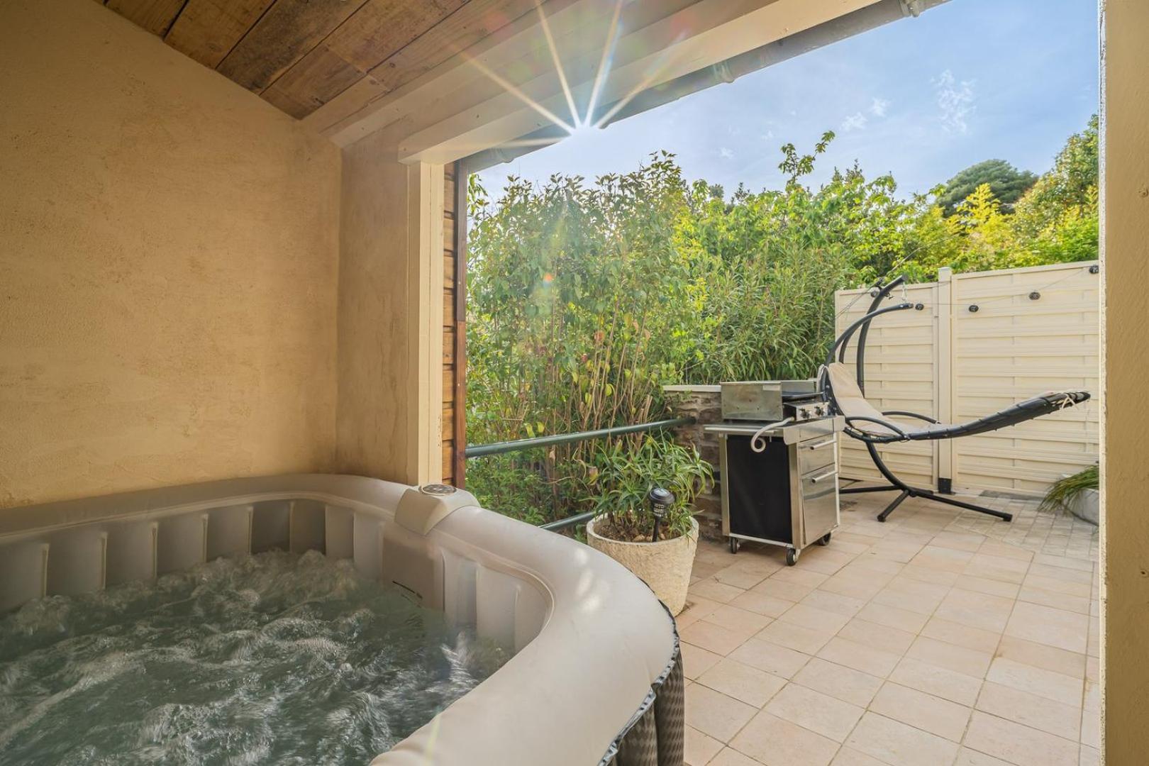 شقة La Citadelle ~ Jacuzzi ~ Terrasse قرقشونه المظهر الخارجي الصورة